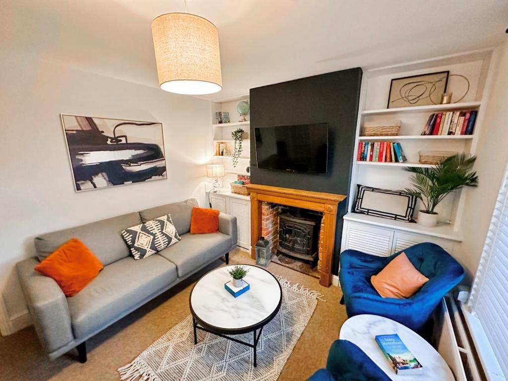 Stunning 2-Bedroom Home In City Centre With Wi-Fi! Royal Tunbridge Wells Eksteriør bilde