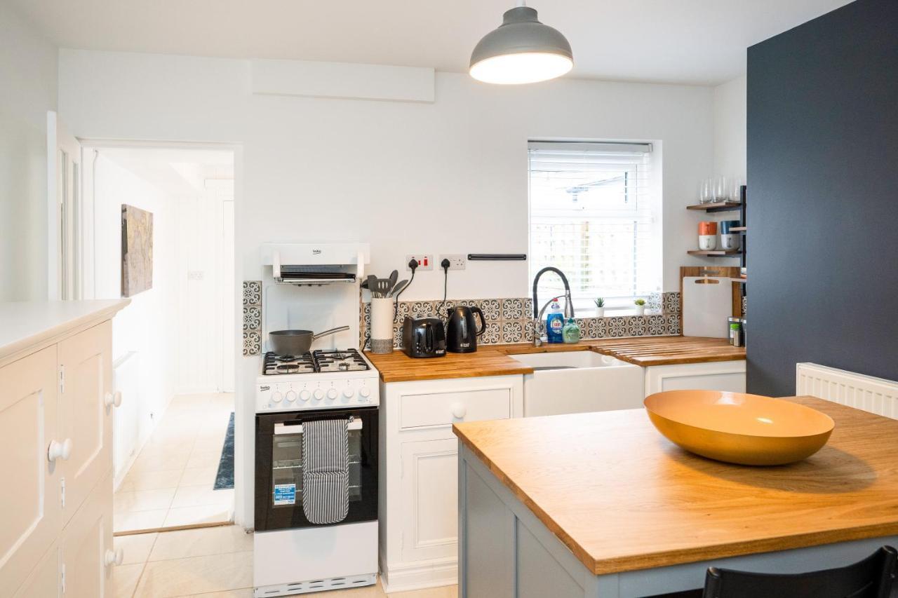 Stunning 2-Bedroom Home In City Centre With Wi-Fi! Royal Tunbridge Wells Eksteriør bilde