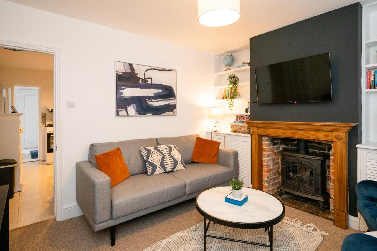 Stunning 2-Bedroom Home In City Centre With Wi-Fi! Royal Tunbridge Wells Eksteriør bilde